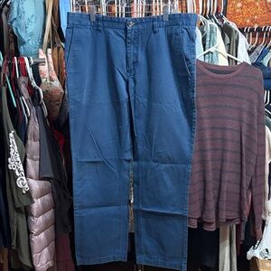 Slate & Stone Men's Chinos in Deep Blue